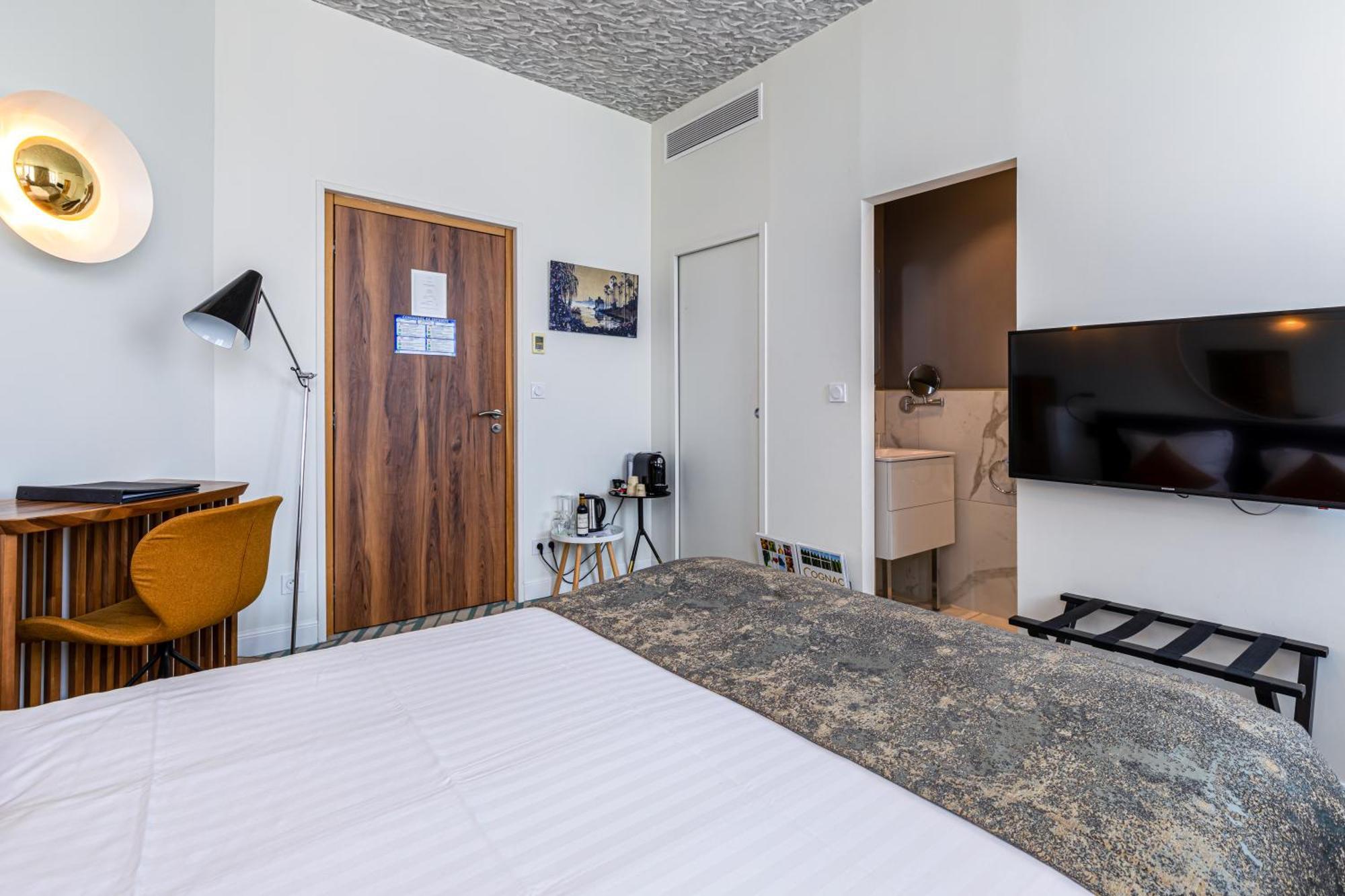 Hotel Le Saint Gelais อองกูแลม ภายนอก รูปภาพ