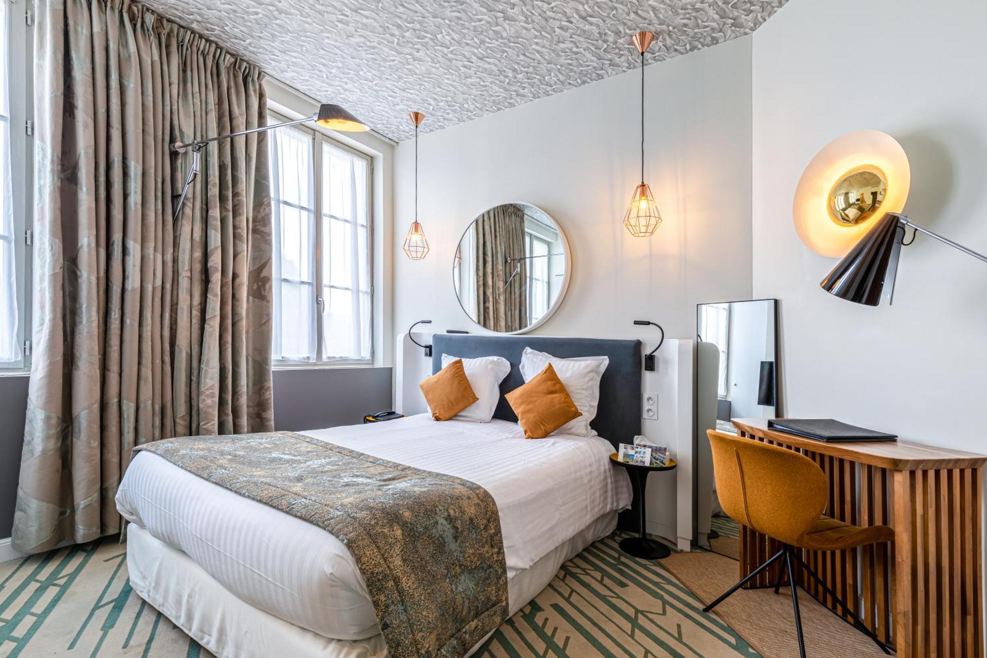 Hotel Le Saint Gelais อองกูแลม ภายนอก รูปภาพ