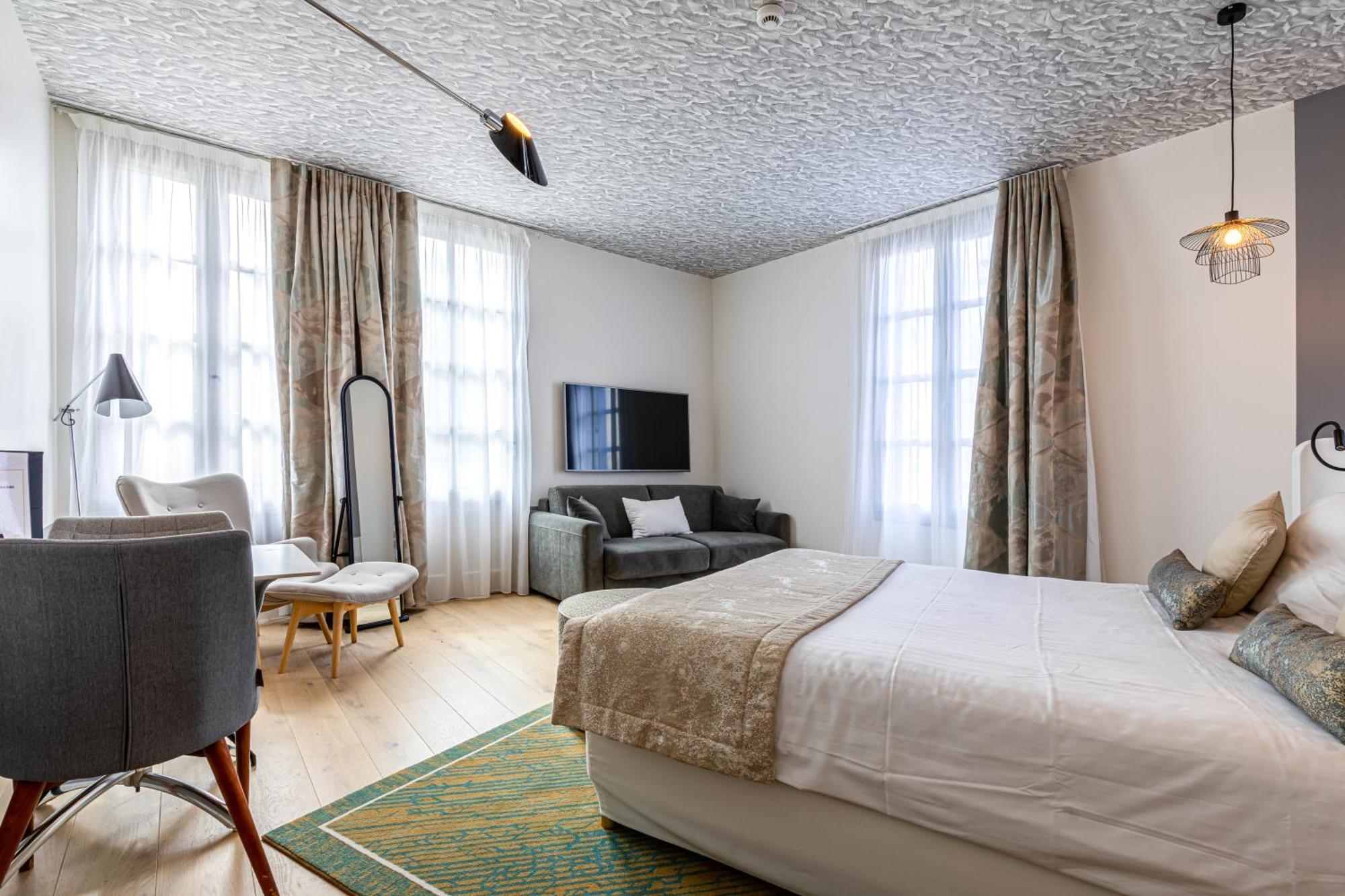 Hotel Le Saint Gelais อองกูแลม ภายนอก รูปภาพ
